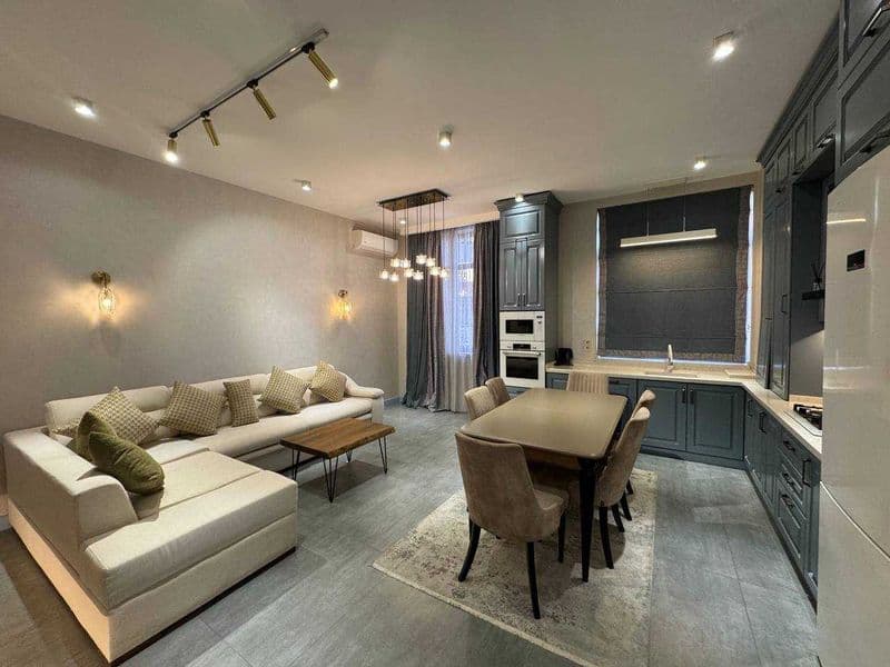 Жилой комплекс: Ц1-Centrado<br />
Комнат: 3<br />
Этаж: 2<br