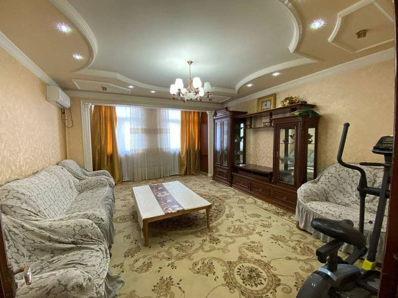 Novza metrodan chiqgan joyda  qizlarga sheriklikga  olamiz   — фото 3