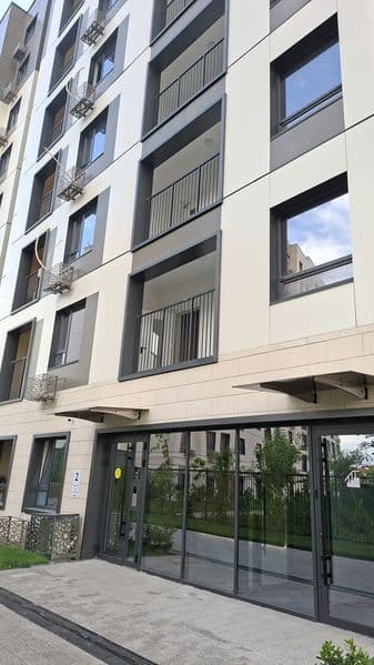 сдаю на долгий срок студентам  или молодожонам акуратным