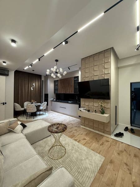 2в3 комнатная квартира. Площадь 70m2 <br />
Для полной инфор