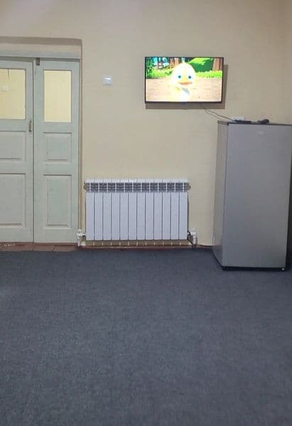 Rasmdegi joy (2ta xona) ijaraga beriladi. Dush tualet xovlid