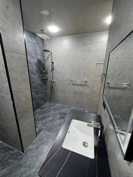 Аренда!!!<br />
Юнусабад 8<br />
Новостройка <br />
2/5/10<b — фото 5