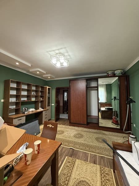 Аренда на долгий срок<br />
Квартира : 4/4/9<br />
Район: Чи — фото 5