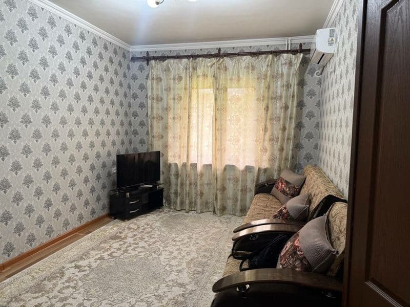 Сдам в аренду квартиру <br />
Авиасозлар -1 <br />
1 комнатн