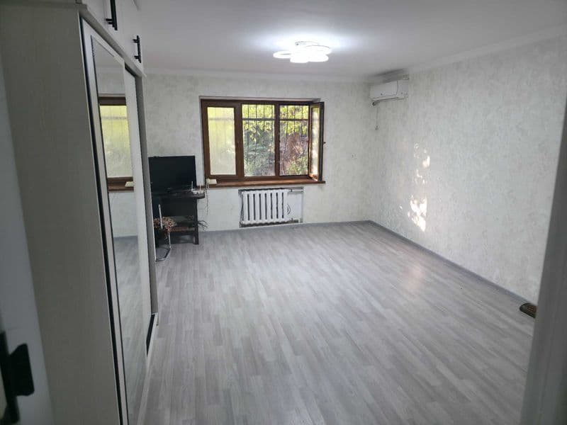 Сдам 2х квартиру орентир бектемирский РОВД 1 этаж имеется ог