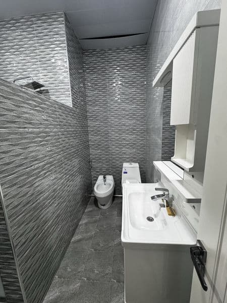 Напротив Бешкозон , наверху на Hamdi usta и Bon — фото 5