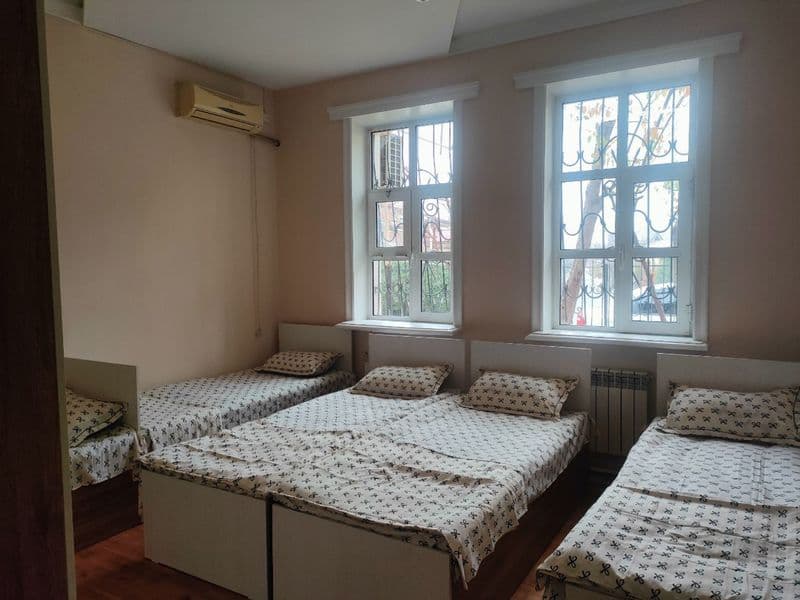 Кизлар учун квартира 13 кишилик<br />
Метро Чилонзор<br />
Д — фото 4