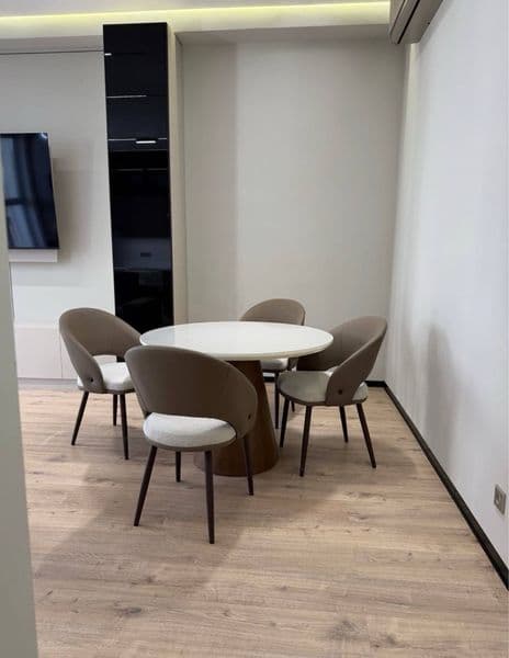 Квартира с качественным евроремонтом, полностью укомплектова