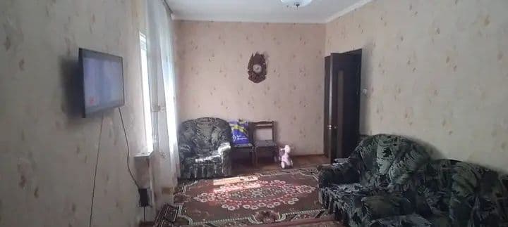 Сдаю квартиру 1²/2/5 на массиве Хумаюн.Средний ремонт,чистая — фото 2