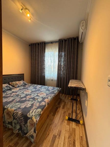 Отличное расположение дома - всё рядом - много магазинов, Це — фото 4