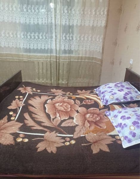 Массив Ахмад Югнакий<br />
3/3/5<br />
75 м2<br />
370$<br /