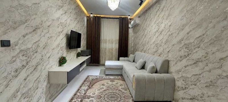 2 комнатную квартиру на 6 этаже,<br />
В квартире есть все н