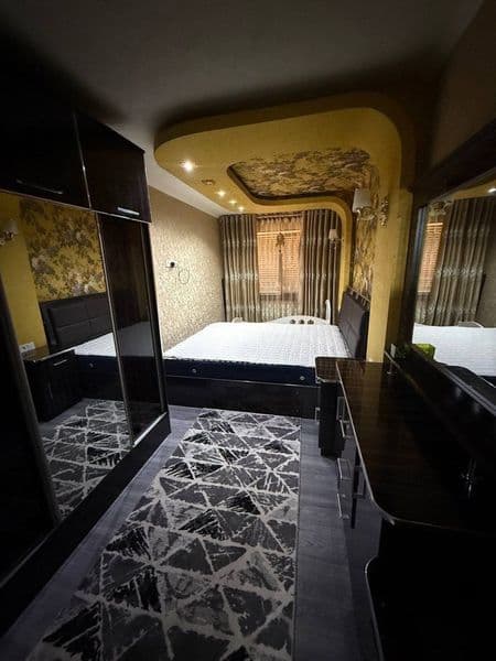 Сдается квартира иностранцам или молодой семье<br />
• Район