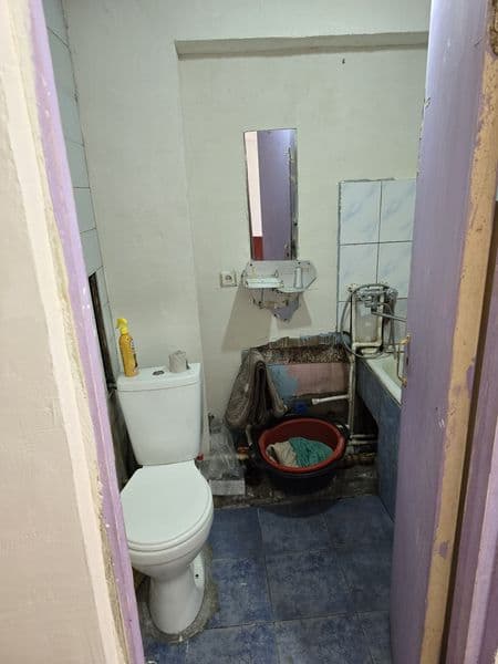 bollaga kvartira bor 4ta bola kere <br />
lokatsiya qorasu 6 — фото 4