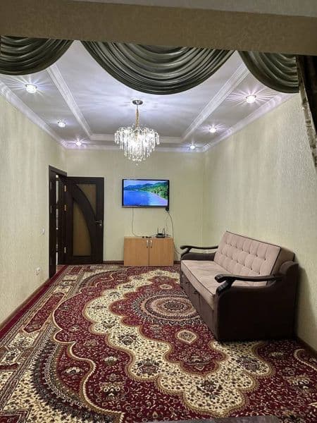 2ta bola kerak, hozirda 4kishimiz, umumiy 6kishi bo’lib turi