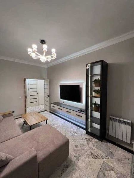 Сдается квартира для семейных<br />
<br />
• Район: Алмазар<