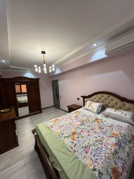 Нурафшон 16 дом 18 квартира 5 этаж <br />
Напротив чигатой э