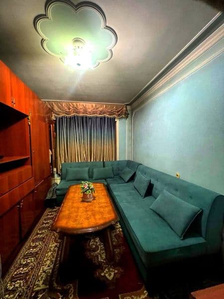 Район - Алмазарский<br />
Ориентир - Жомий<br />
Комнат - 2<