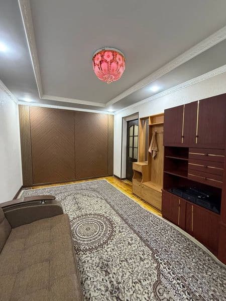 Сдаётся 1 комнатная квартира со всеми удобствами по остальны