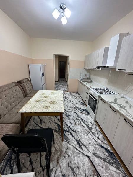 Сдаётся квартира<br />
Алмазарский район<br />
<br />
Кирпич