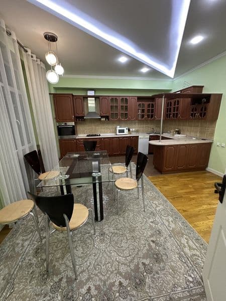 Аренд  OYBEK GLAMUR <br />
6xona<br />
4-etaj<br />
8-etajka