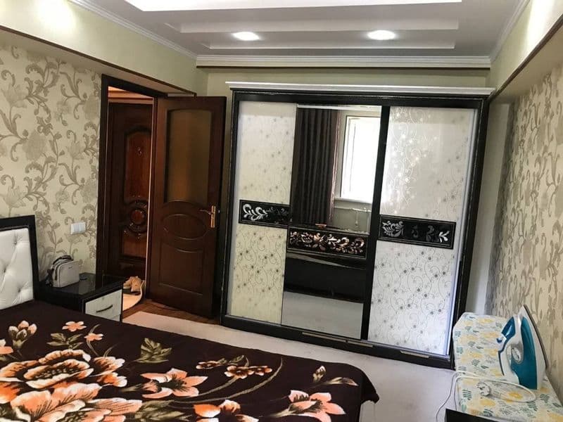 Ц 4, напротив гостиницы "Hyyat", рядом с корзиной "Шедевр",  — фото 2