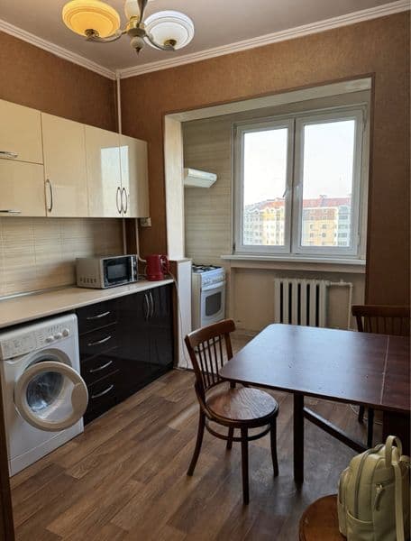 Ц 2<br />
2/8/9<br />
Плошад 60кв<br />
Цена 500$<br />
Услу — фото 4