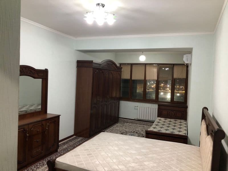 Широкая планировка,квартира чистая, с мебелью. Аренда для ин