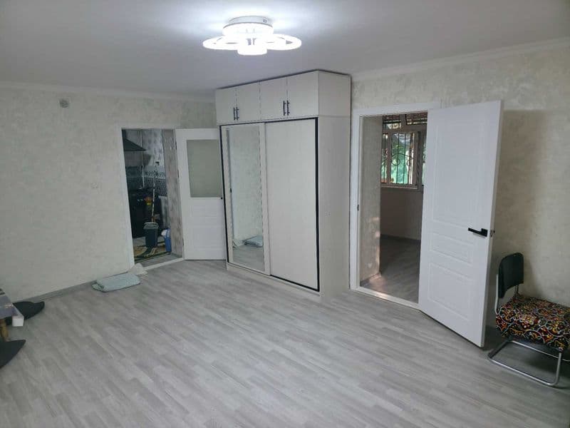 Сдам 2х квартиру орентир бектемирский РОВД 1 этаж имеется ог — фото 2