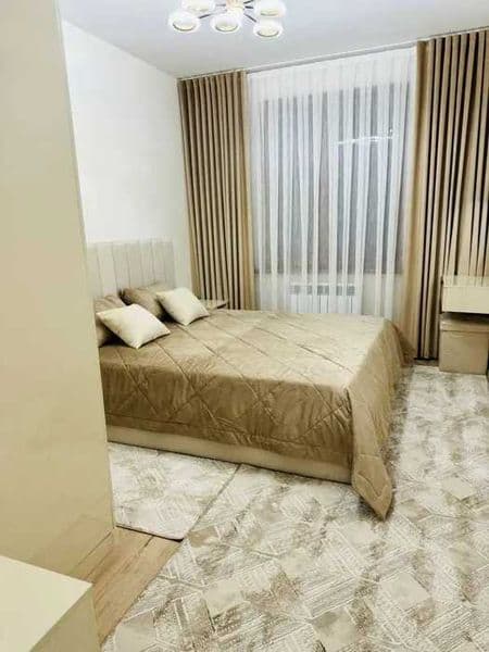 • Район: Юнусабад<br />
• Адрес: 13-квартал<br />
• Ориентир