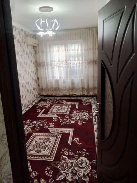 Assalomu aleykum. Jaxon tillari universiteti yonida 2 xonali