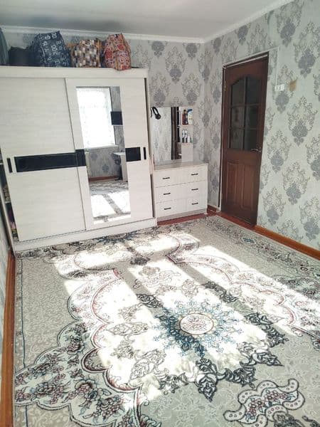 Kvartiraga 2 ta student qizlar ijaraga qoʻyiladi. Kvartira O