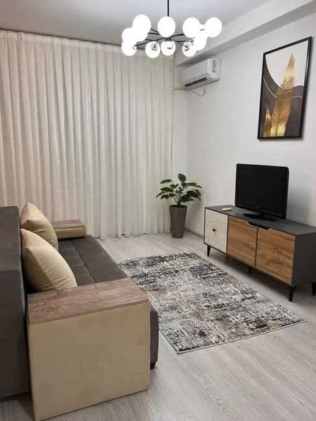 Район ;Чиланзар<br />
Адрес :  Метро Мирзо Улугбек, <br />
< — фото 2