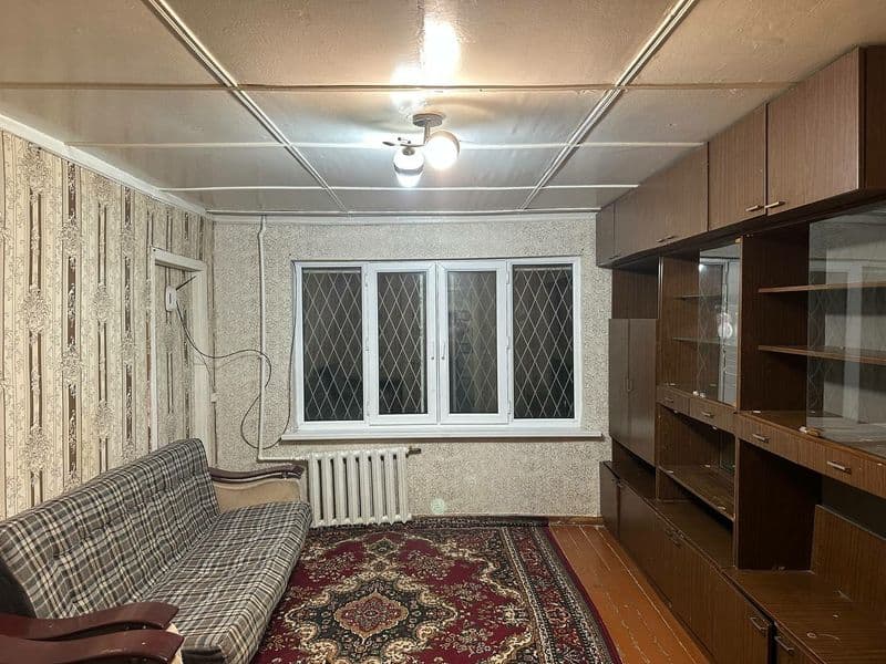 Оилага берилади хоналари разделение 1-этаж метро дустлик 4-б