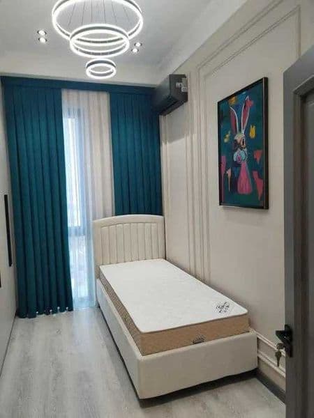 Район ;<br />
Адрес :<br />
<br />
—   комнаты<br />
—   эта — фото 2