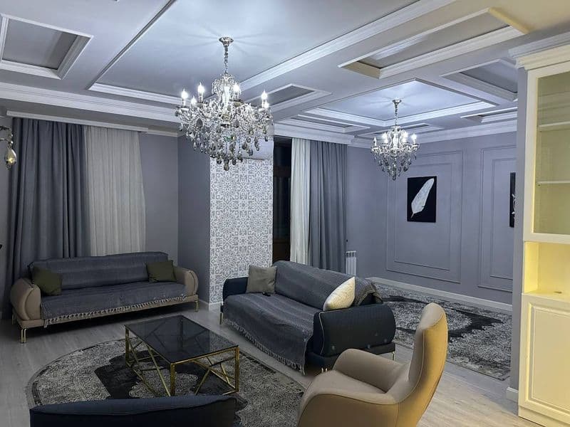 ЖК Парисьен .<br />
180 кв .<br />
Квартира с мансардой