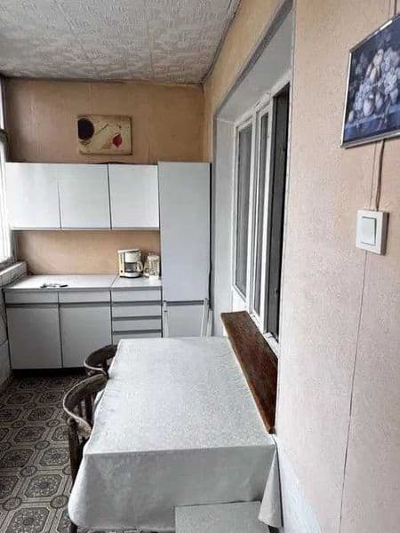 3 хоналик квартира, Тинчлик метросида, 4 чи кават, <br />
<b — фото 4