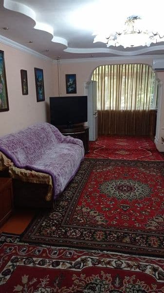 Чилонзор 1 квартал <br />
2/1/4<br />
450$ <br />
91 7934400