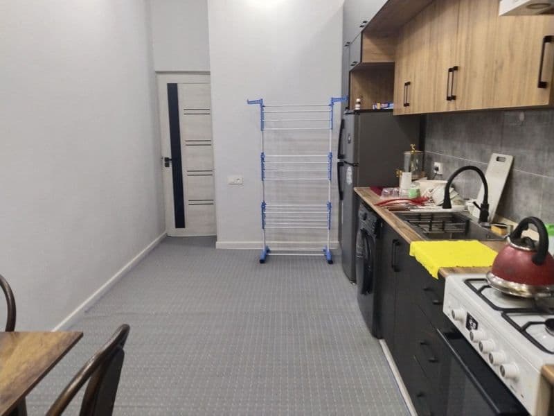 Olmazor tumanida Beruniy metro bekati yaqinida 1xonali kvart — фото 5