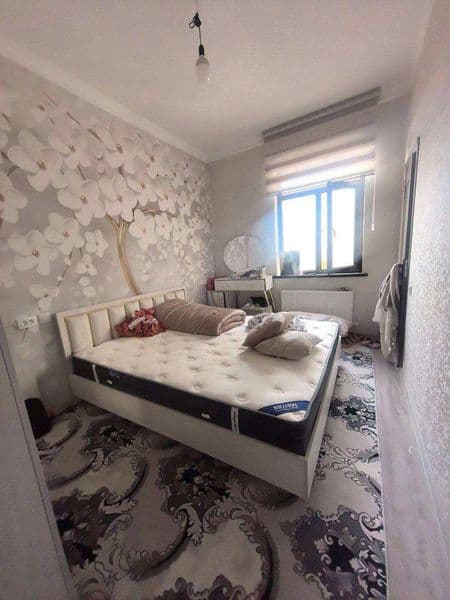 Yunsobod tumani Alfarganus Universiteti ruparasida 2xonali k