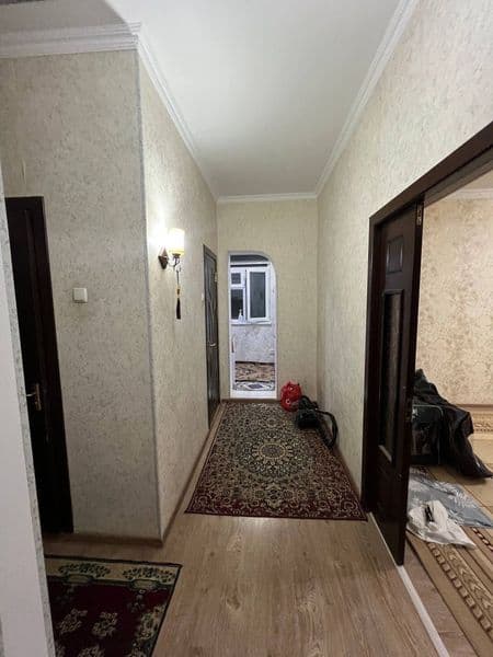 Kadisheva Bozor orqasida Xamma sharoiti bor kotta zalga 1 ki