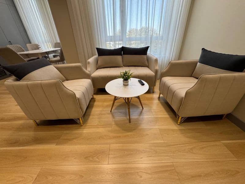 Аренда <br />
2 комнатная <br />
В жк Зарафшан сити<br />
<b — фото 4