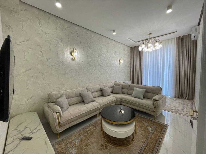 Район: Шайхантохурский<br />
Адрес: Жангох<br />
<br />
Комн