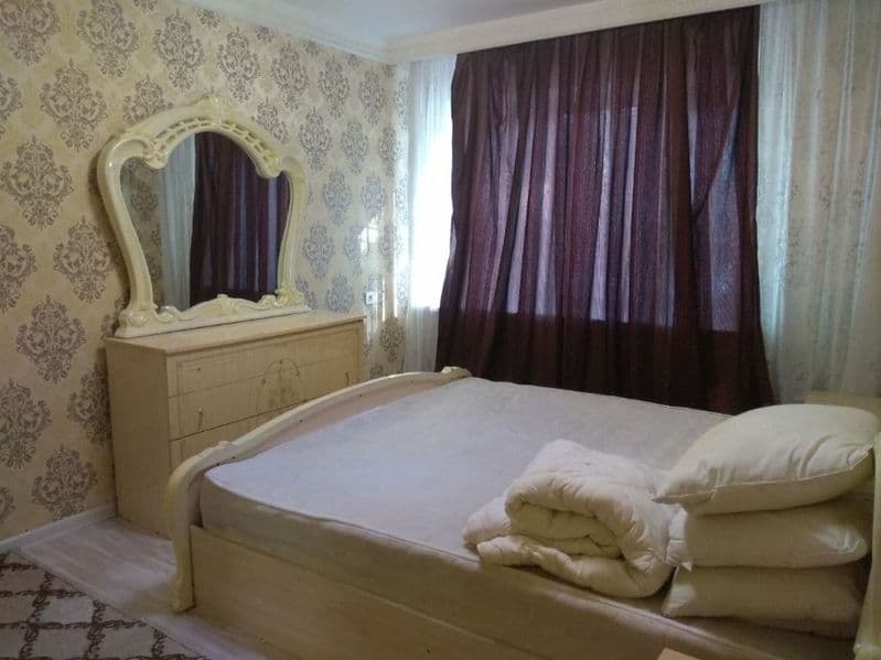 Срочно сдаётся квартира 3/2/5  в центре города Метро Новза в