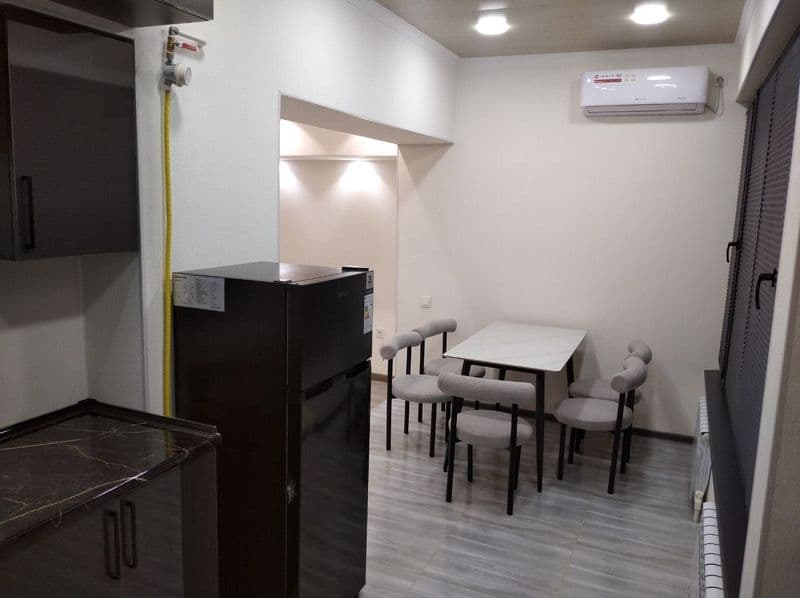 Шахристанский, квартира после ремонта 2/1/4<br />
+998903552 — фото 2