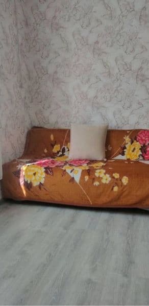 Ттз , Эко бозор<br />
1 хона<br />
2 этаж<br />
350$<br />
9