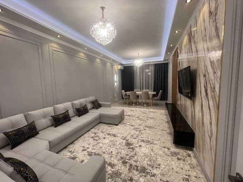 [Al:017]<br />
Уникальное предложение аренды в самом центре 