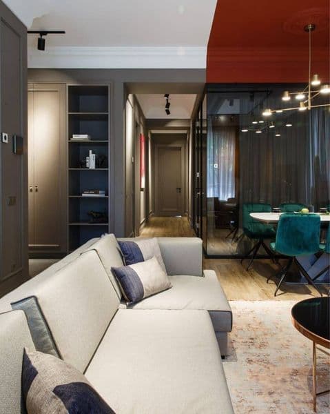 Квартира полностью обставлена мебелью и техникой звоните ест