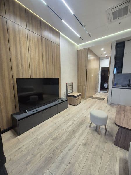 Комнат: 2<br />
Этаж: 22<br />
Этажность: 51<br />
Вид: на п