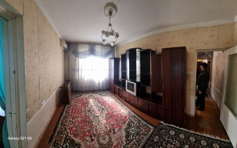 Себзорда 1 хоналик квартира ижарага берилади,  2 хона килинг